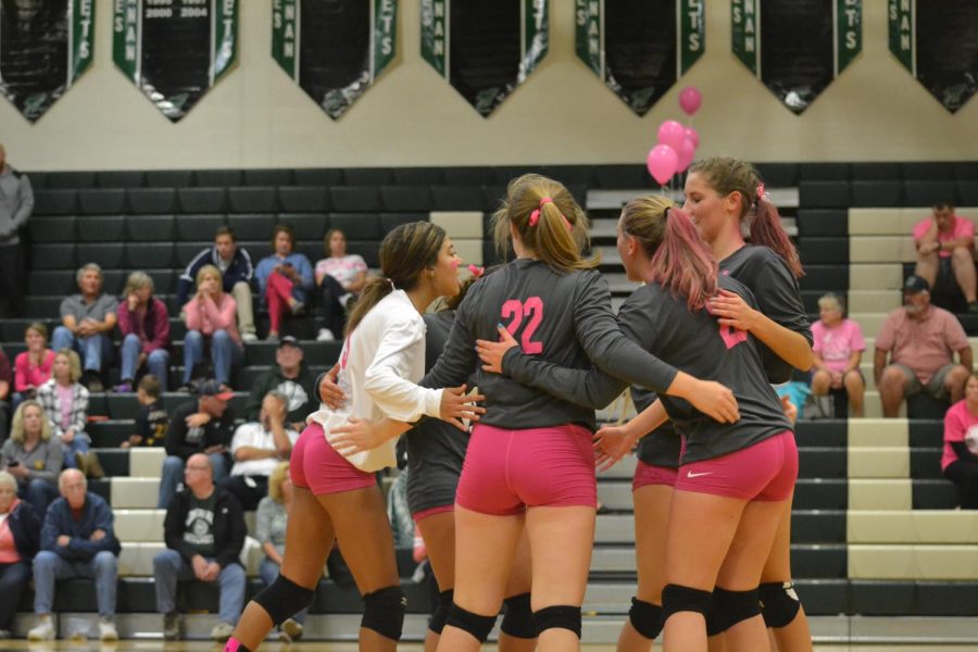 Rockets Block Out for Pink-Out against Big Spring
