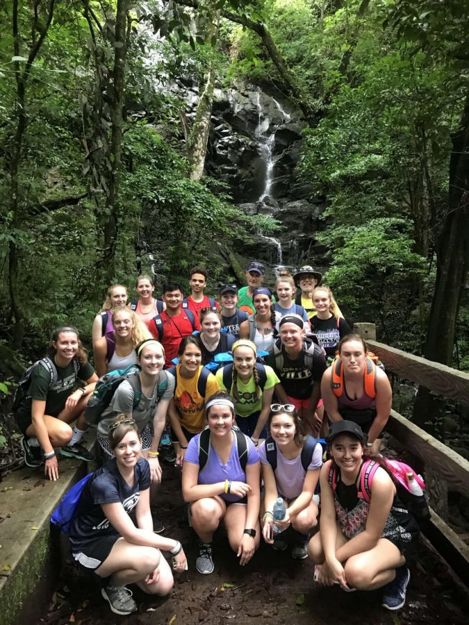 After+hiking+up+to+the+waterfall+at+Rincon+De+La+Vieja+National+park%2C+the+group+poses+for+a+picture+in+the+middle+of+the+rainforest.+